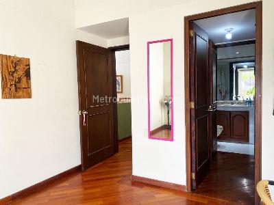 Casa de 4 alcobas en venta en El Poblado, Medellín, 298 m² · foto 11 de 19