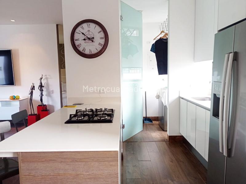 Cozy 2BR Apartment with Study in El Poblado - 9