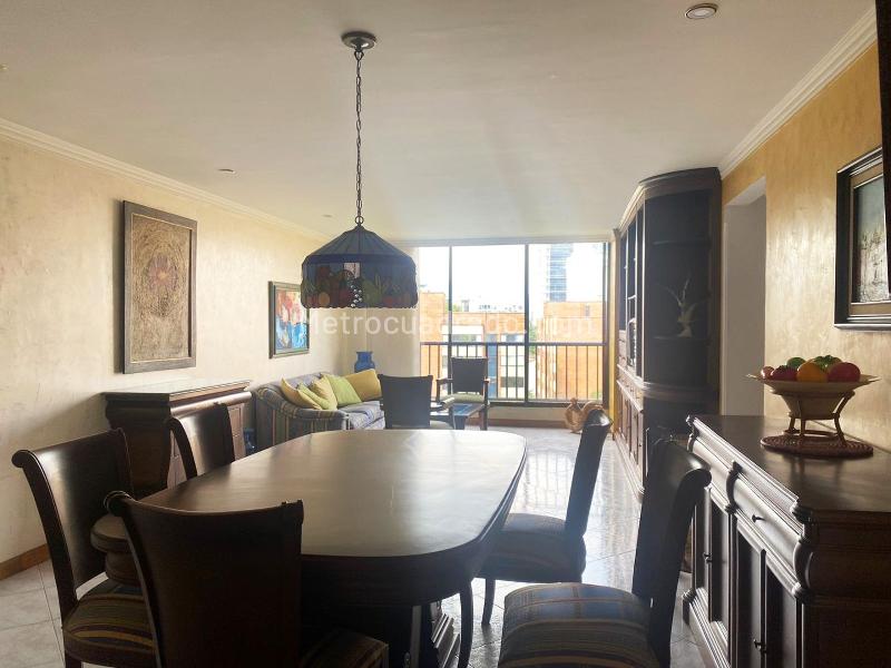 Apartamento Amoblado de 3 Alcobas con Áreas Sociales en El Poblado - 2