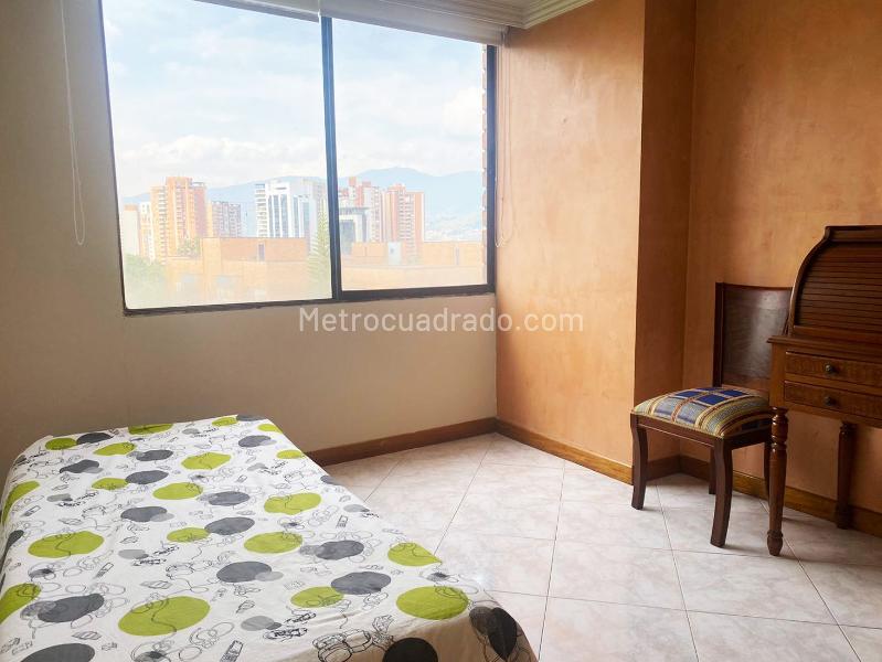 Apartamento Amoblado de 3 Alcobas con Áreas Sociales en El Poblado - 8