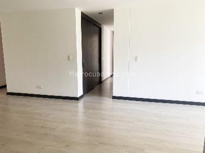 Apartamento de 3 alcobas en arriendo en Envigado, Envigado, 120 m² · foto 3 de 17
