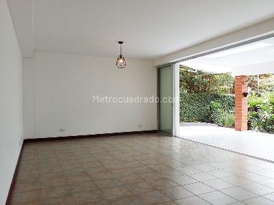 Casa de 3 alcobas en venta en Envigado, Envigado, 200 m² · foto 2 de 20