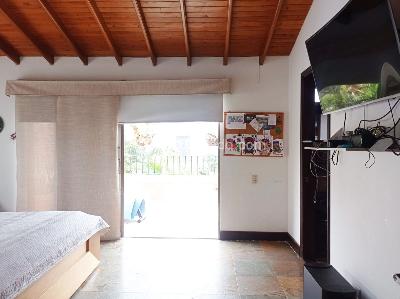 Casa de 3 alcobas en venta en El Poblado, Medellín, 240 m² · foto 10 de 20