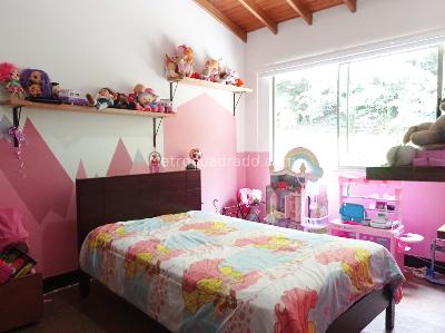 Casa de 3 alcobas en venta en El Poblado, Medellín, 240 m² · foto 13 de 20