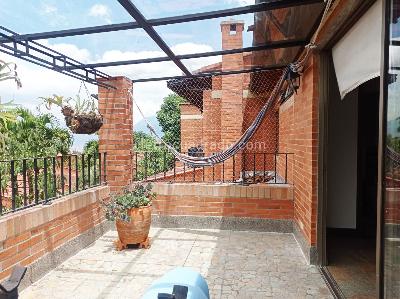 Casa de 3 alcobas en venta en El Poblado, Medellín, 240 m² · foto 19 de 20