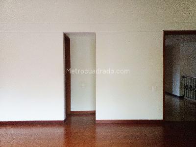 Casa de 3 alcobas en arriendo en Envigado, Envigado, 237 m² · foto 13 de 20