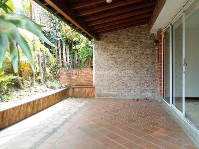 Casa de 3 alcobas en arriendo en Envigado, Envigado, 237 m² · foto 19 de 20
