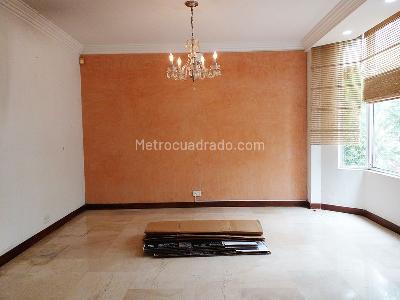 Casa de 3 alcobas en arriendo en Envigado, Envigado, 237 m² · foto 4 de 20