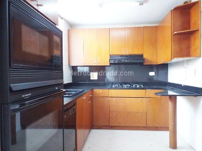 Casa de 3 alcobas en arriendo en Envigado, Envigado, 237 m² · foto 6 de 20