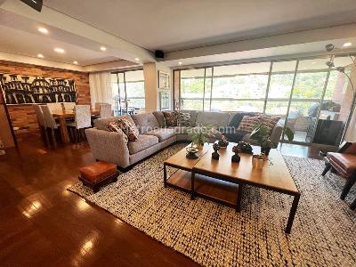 Apartamento de 4 alcobas en venta en El Tesoro, Medellín, 327 m² · foto 2 de 15