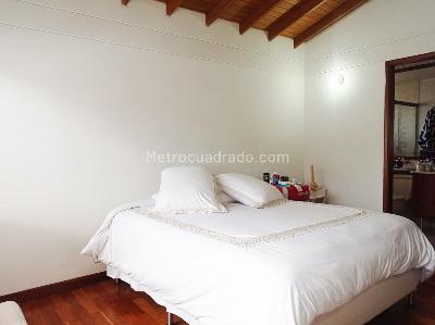 Casa en arriendo en El Poblado, Medellín · foto 11 de 19