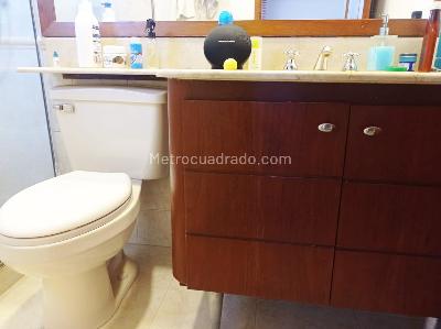 Casa en arriendo en El Poblado, Medellín · foto 13 de 19