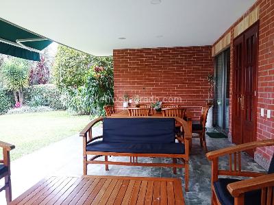 Casa en arriendo en El Poblado, Medellín · foto 18 de 19