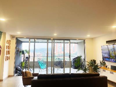 Apartamento de 3 alcobas en venta en Envigado, Envigado, 172 m² · foto 2 de 19