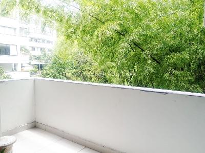 Apartamento de 2 alcobas en arriendo en El Poblado, Medellín, 210 m² · foto 18 de 19