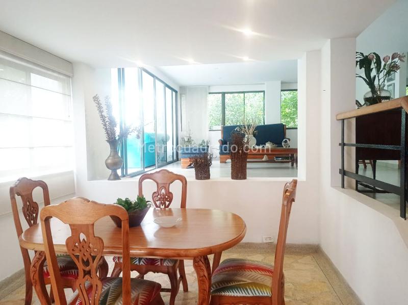 Apartamento de 2 Alcobas con Terraza en El Poblado - 3