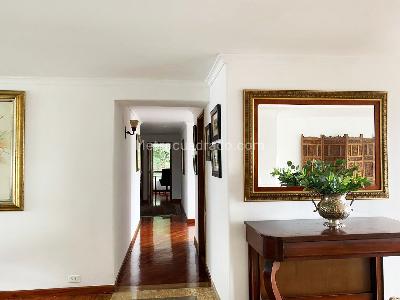 Apartamento de 3 alcobas en arriendo en El Poblado, Medellín, 220 m² · foto 6 de 19