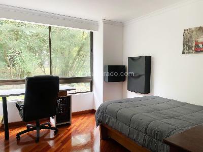 Apartamento de 3 alcobas en arriendo en El Poblado, Medellín, 220 m² · foto 9 de 19