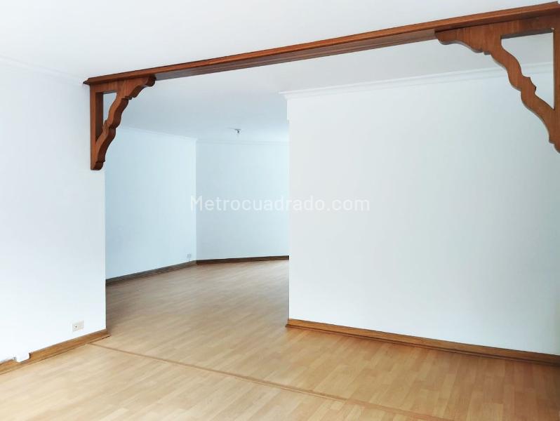 Spacious 3BR Apartment in El Poblado - 3