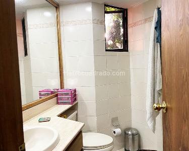 Apartamento de 3 alcobas en venta en El Poblado, Medellín, 189 m² · foto 12 de 14