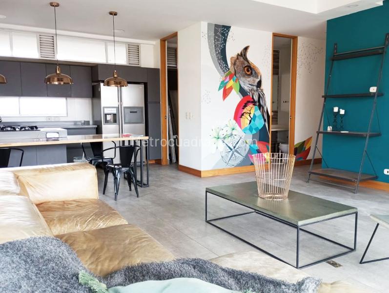 Spacious 2BR Apartment with Fireplace in El Poblado - 2