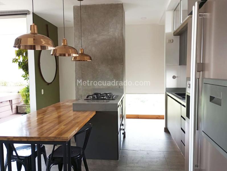 Spacious 2BR Apartment with Fireplace in El Poblado - 6
