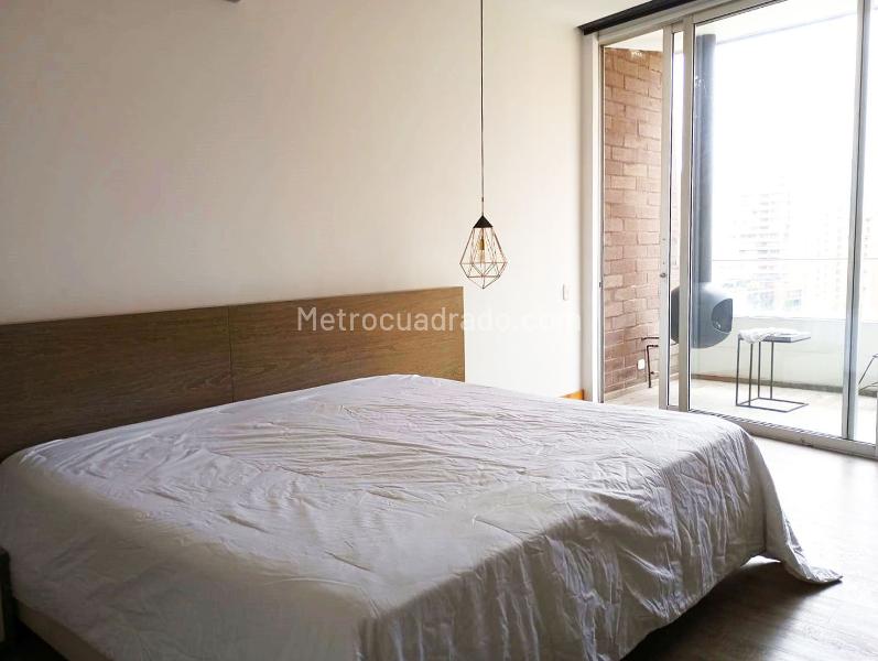 Spacious 2BR Apartment with Fireplace in El Poblado - 9