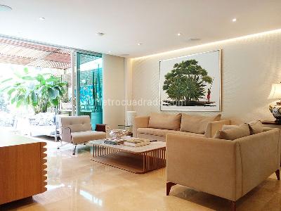 Casa de 4 alcobas en venta en Envigado, Envigado, 393 m² · foto 2 de 20