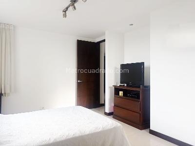 Apartamento de 3 alcobas en venta en El Poblado, Medellín, 257 m² · foto 12 de 20