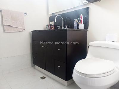 Apartamento de 3 alcobas en venta en El Poblado, Medellín, 257 m² · foto 16 de 20