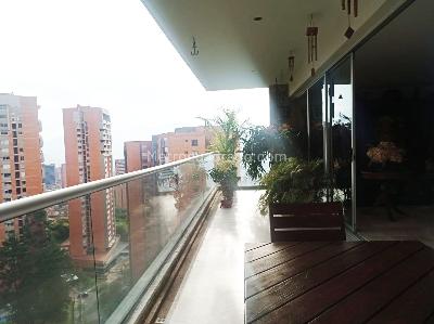 Apartamento de 3 alcobas en venta en El Poblado, Medellín, 257 m² · foto 18 de 20