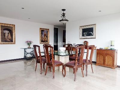Apartamento de 3 alcobas en venta en El Poblado, Medellín, 257 m² · foto 2 de 20
