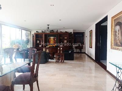 Apartamento de 3 alcobas en venta en El Poblado, Medellín, 257 m² · foto 4 de 20