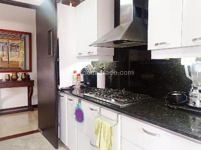 Apartamento de 3 alcobas en venta en El Poblado, Medellín, 257 m² · foto 5 de 20