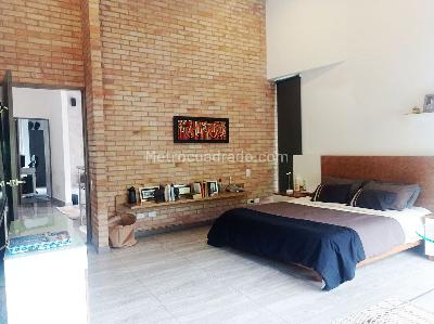 Casa de 3 alcobas en arriendo en El Poblado, Medellín, 220 m² · foto 10 de 19