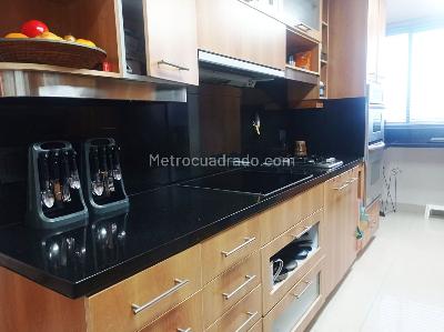 Apartamento en venta en El Poblado, Medellín · foto 5 de 20