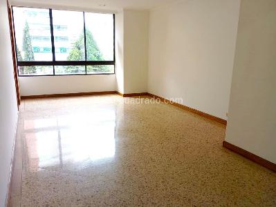 Apartamento de 4 alcobas en venta en El Poblado, Medellín, 218 m² · foto 4 de 19