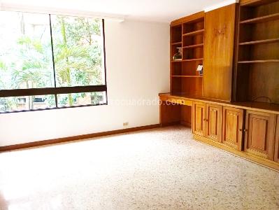 Apartamento de 4 alcobas en venta en El Poblado, Medellín, 218 m² · foto 9 de 19