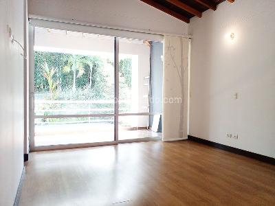 Casa de 3 alcobas en venta en Envigado, Envigado, 220 m² · foto 16 de 20