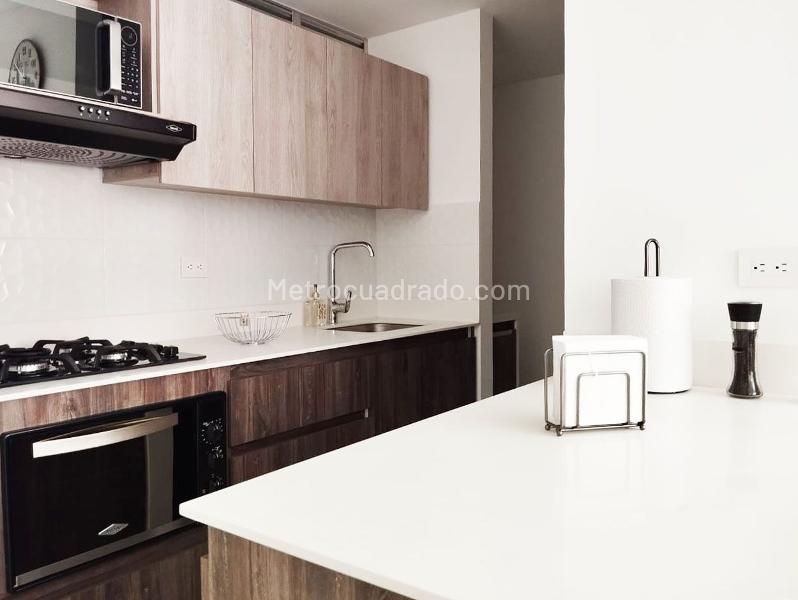 Apartamento Amoblado de 3 Alcobas con Amenidades en El Poblado - 5