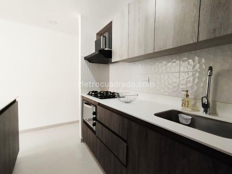 Apartamento Amoblado de 3 Alcobas con Amenidades en El Poblado - 6