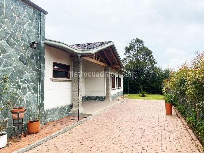 Casa de 3 alcobas en venta en Rionegro, Rionegro, 257 m² · foto 17 de 18