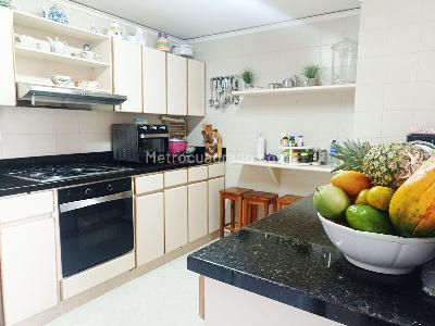 Apartamento de 3 alcobas en venta en Los Balsos, Medellín, 179 m² · foto 9 de 20