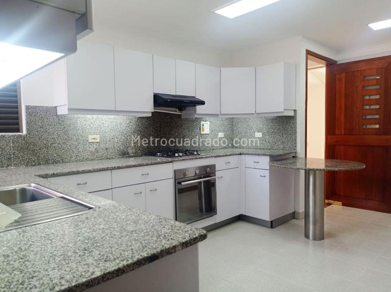 3BR Apartment for Rent in El Poblado Gated Unit - 8