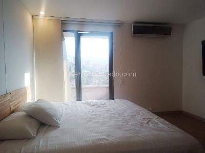 Apartamento de 3 alcobas en arriendo en El Poblado, Medellín, 175 m² · foto 10 de 18