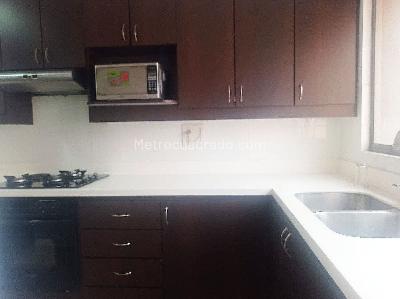 Apartamento de 3 alcobas en arriendo en El Poblado, Medellín, 175 m² · foto 7 de 18