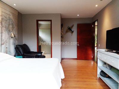 Casa de 3 alcobas en venta en El Poblado, Medellín, 437 m² · foto 17 de 20