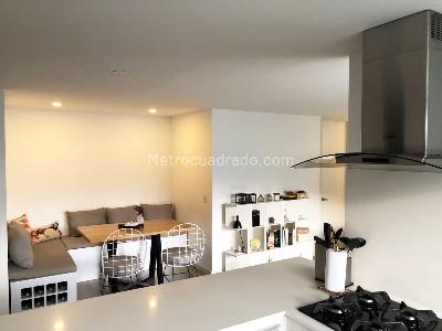 Apartamento de 3 alcobas en arriendo en El Poblado, Medellín, 88 m² · foto 3 de 13