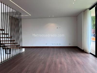 Casa de 3 alcobas en venta en Envigado, Envigado, 237 m² · foto 2 de 20