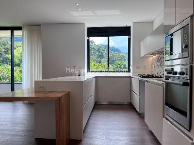 Casa de 3 alcobas en venta en Envigado, Envigado, 237 m² · foto 4 de 20